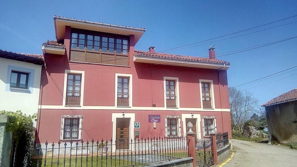 Apartamentos Rurales Ovio Llanes Exteriér fotografie